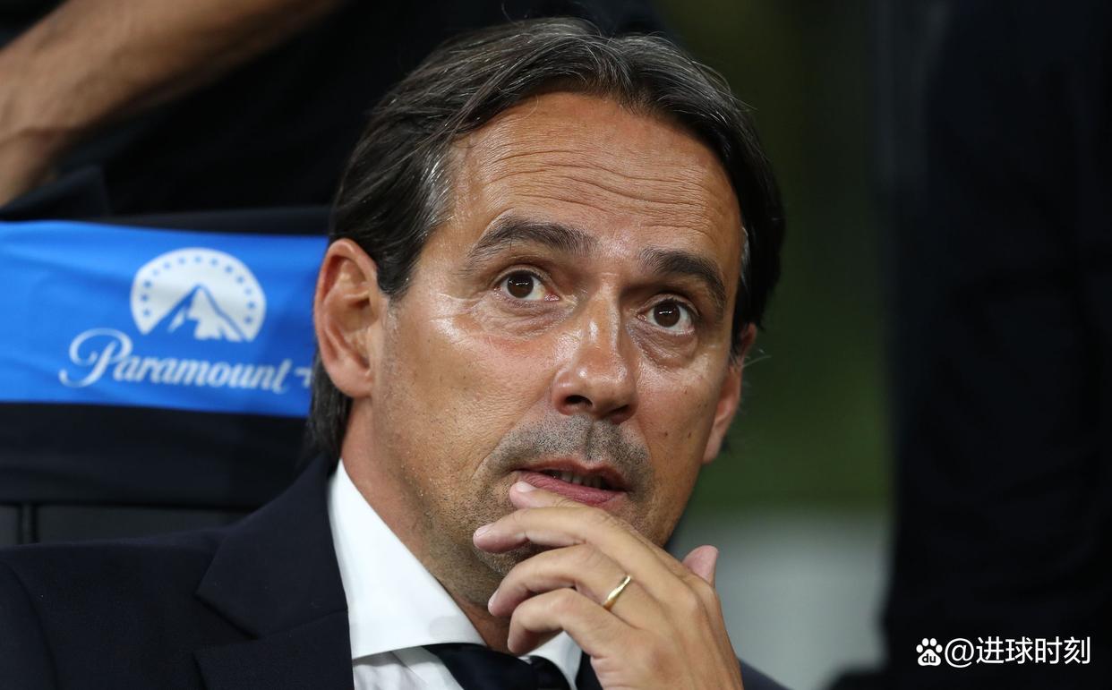 包含费耶诺德内部会议纪要流出：转会期临场应变，意甲使命明确，资深球员宣示担当的词条