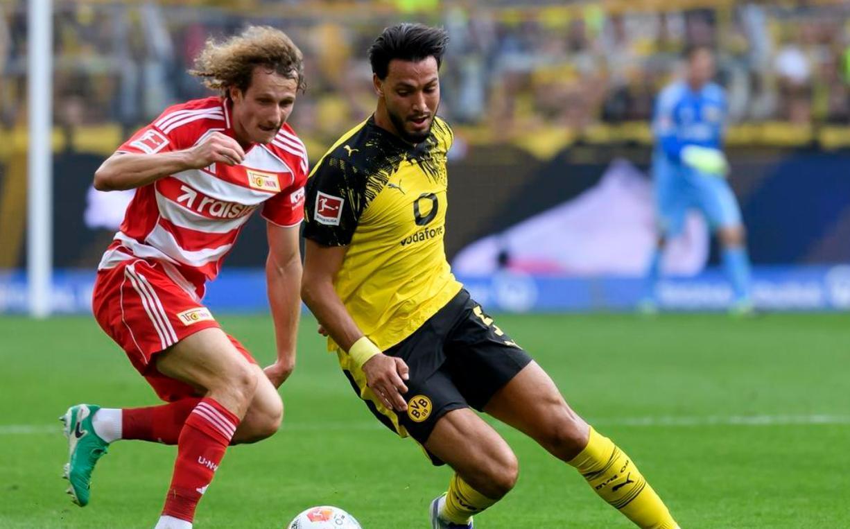 关于赛地聚焦：德甲今晚热度飙升，多特蒙德刷新队史纪录，话题不断，控场能力受关注的信息